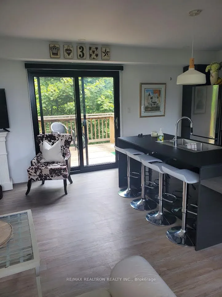 Photo 12 of Unit 2, 35 Albert Street, Barrie, City Centre — HOMEH