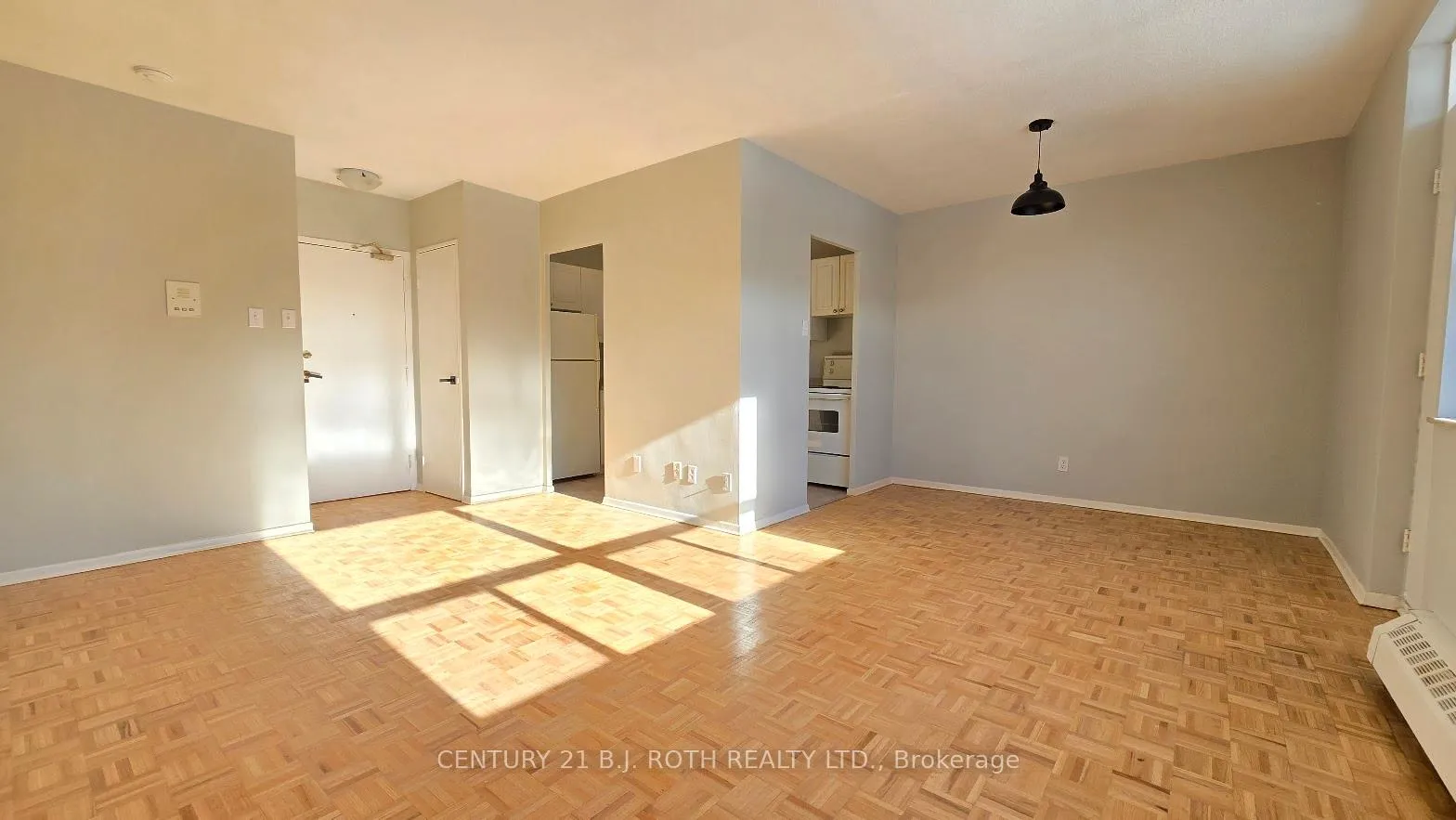 Photo 3 of Unit 206, 98 Holgate Street, Barrie, Allandale — HOMEH