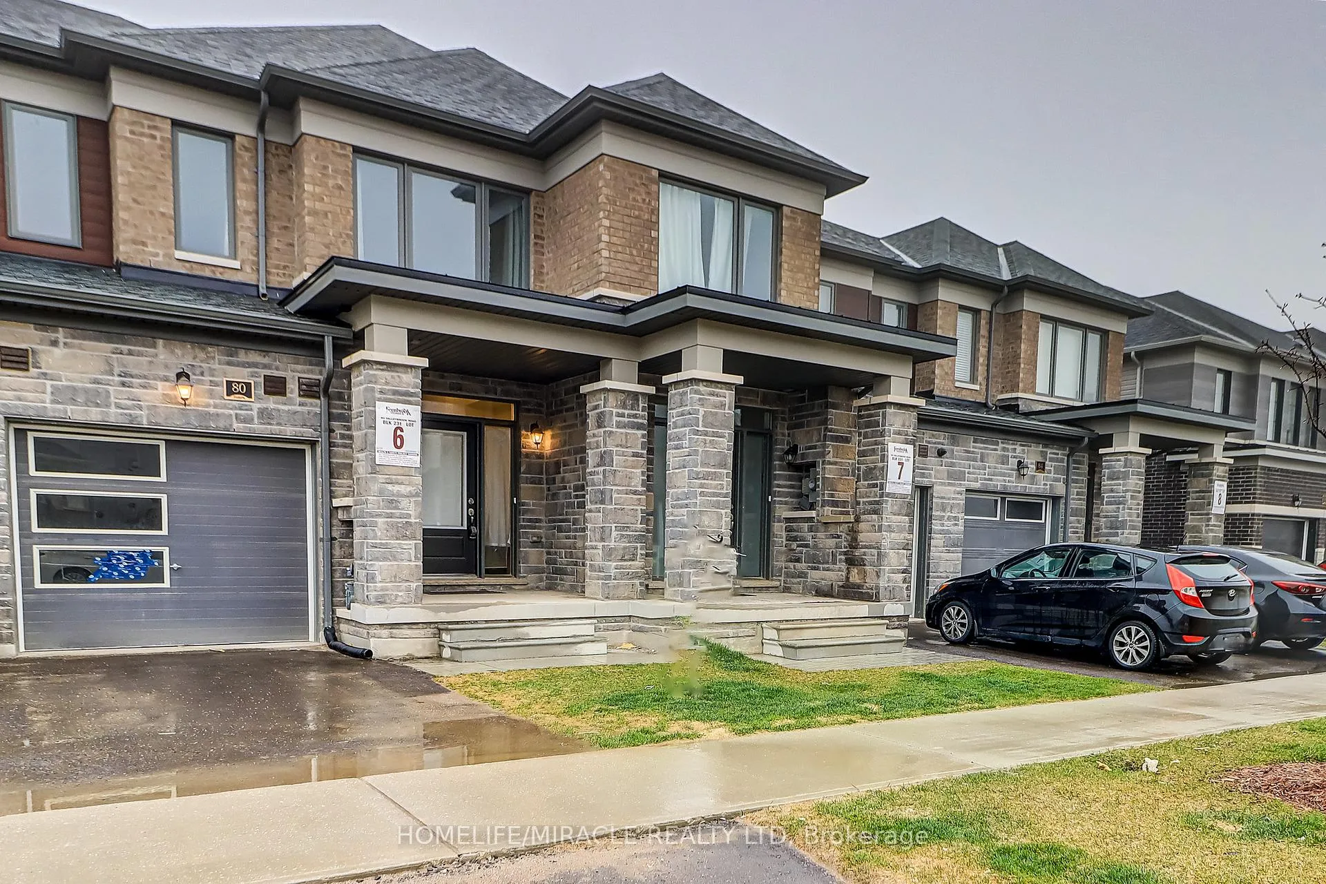 Photo 2 of 80 Valleybrook Road, Barrie, Innis-Shore — HOMEH