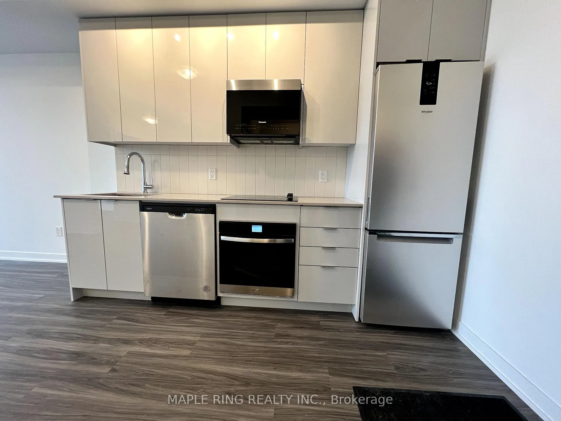 Photo 4 of Unit 519, 498 Caldari Road, Vaughan, Concord — HOMEH