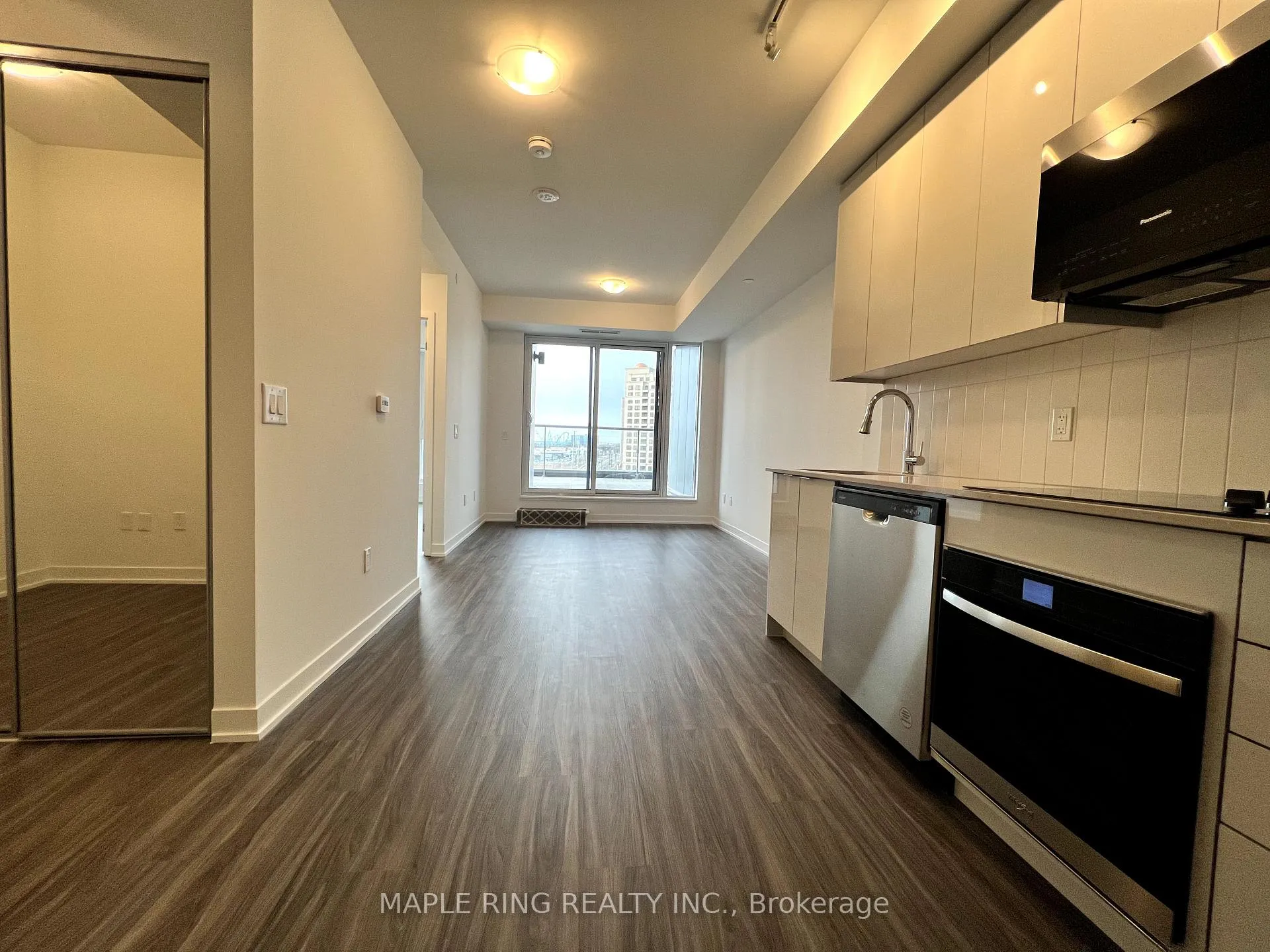 Photo 6 of Unit 519, 498 Caldari Road, Vaughan, Concord — HOMEH