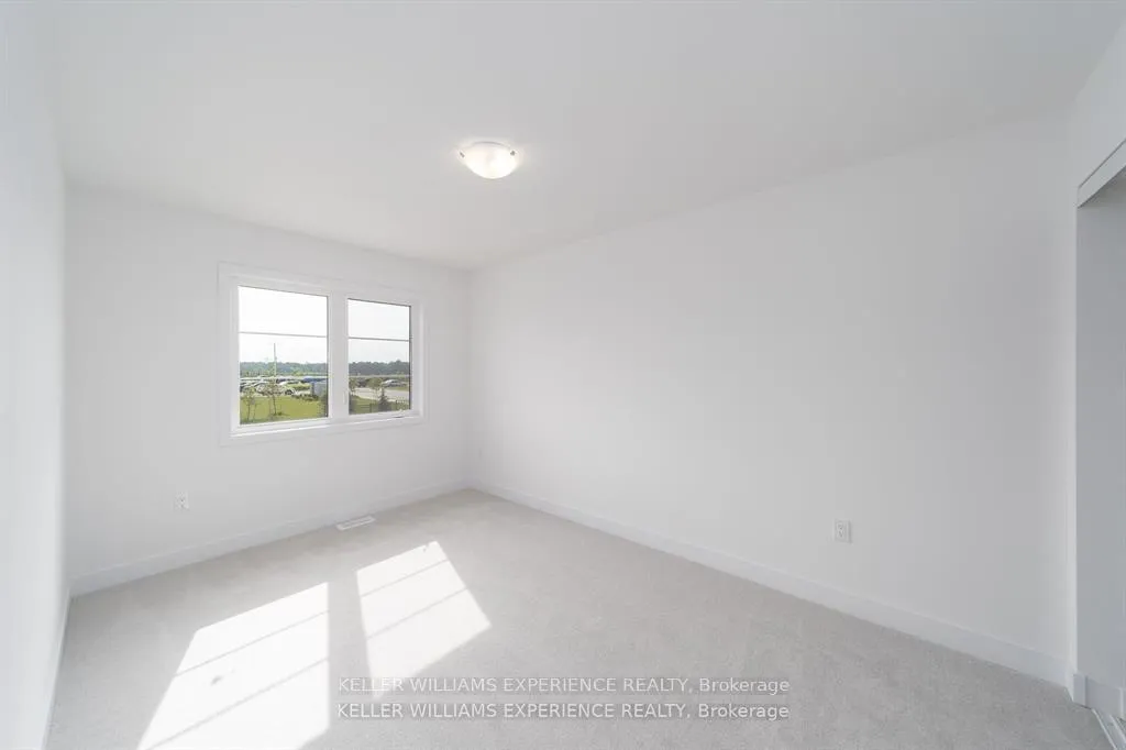 Photo 14 of 234 Prince William Way, Barrie, Painswick South — HOMEH