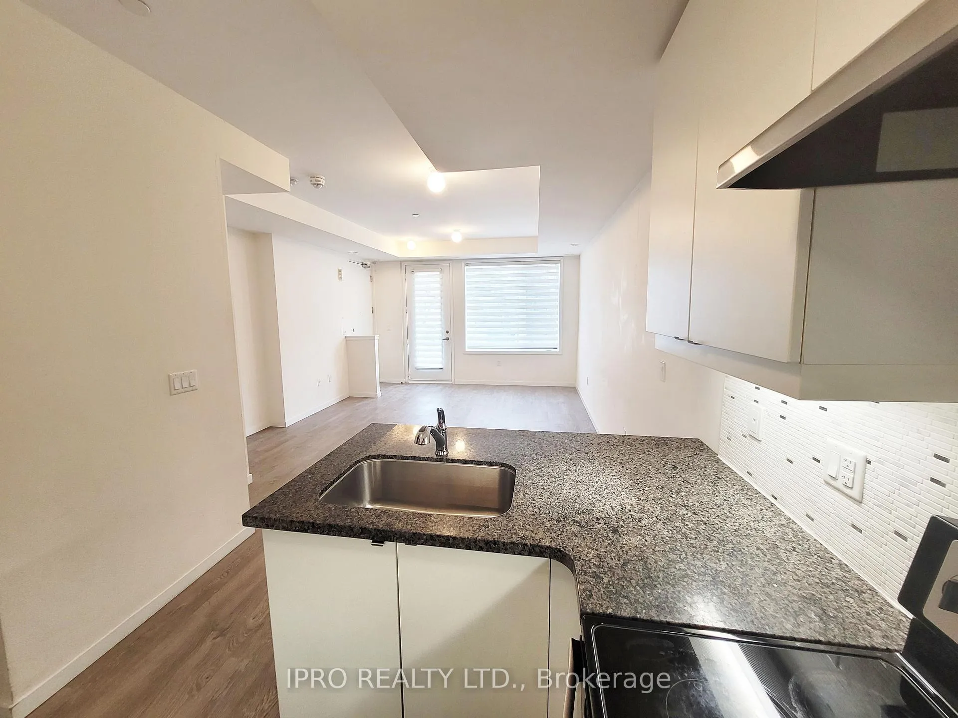 Photo 8 of Unit 47, 300 Alex Gardner Circle, Aurora, Aurora Heights — HOMEH