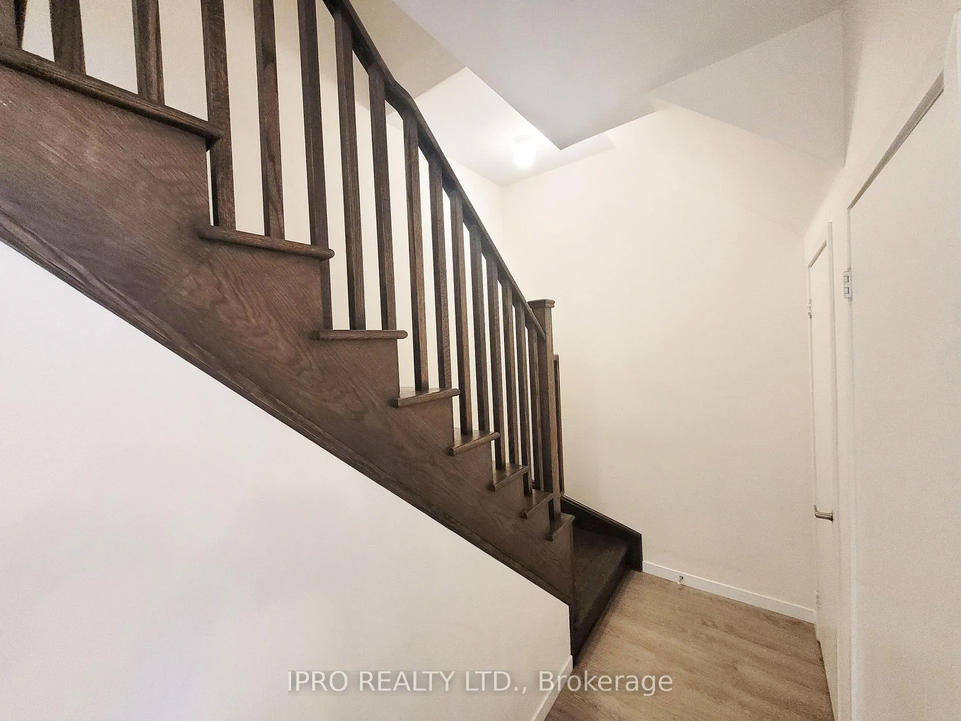 Photo 12 of Unit 47, 300 Alex Gardner Circle, Aurora, Aurora Heights — HOMEH