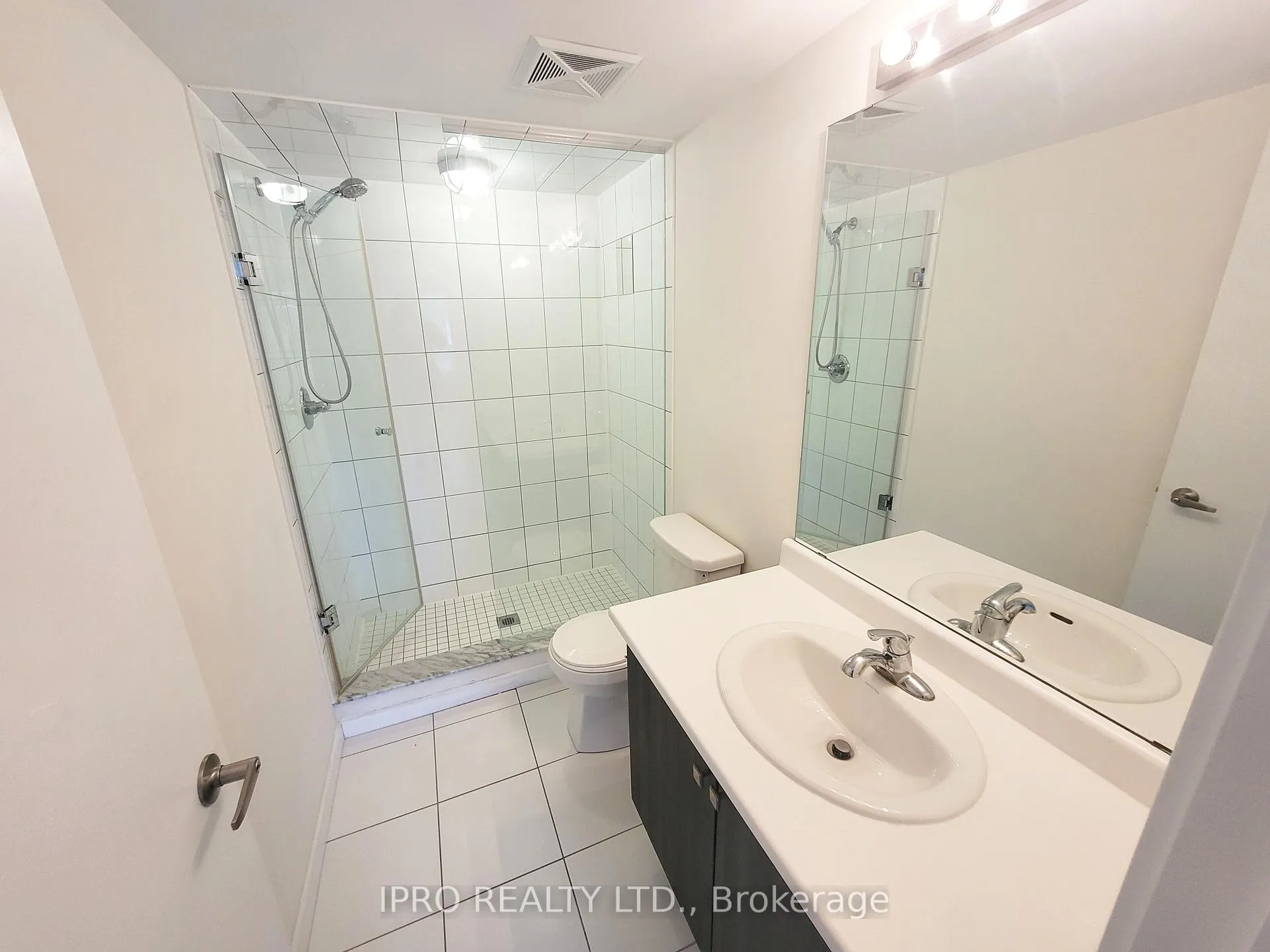 Photo 16 of Unit 47, 300 Alex Gardner Circle, Aurora, Aurora Heights — HOMEH