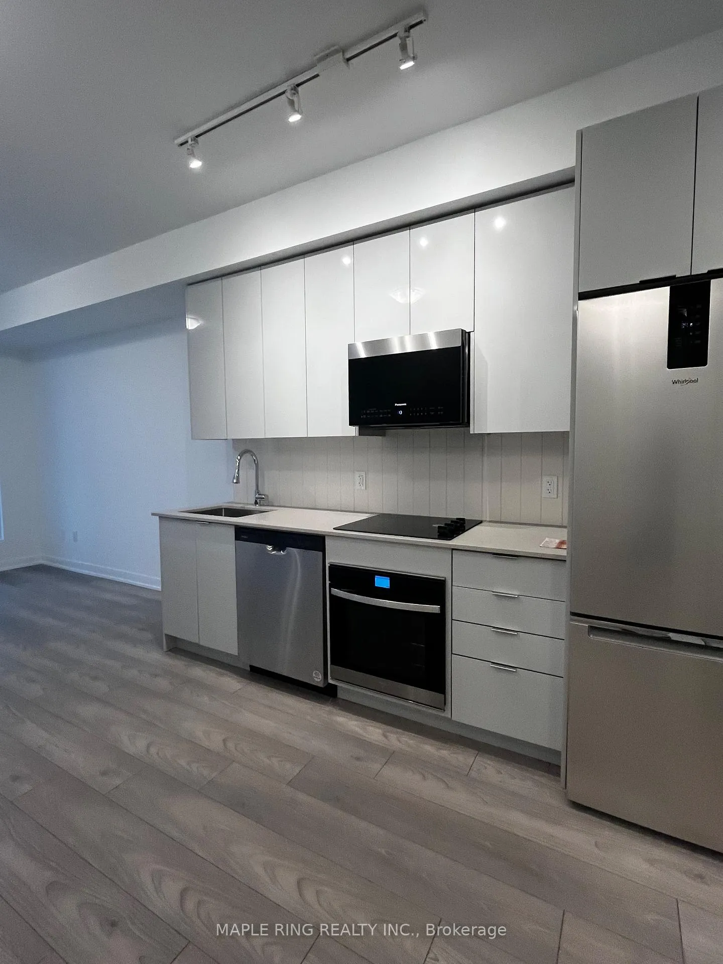 Photo 2 of Unit 1522, 498 Caldari Road, Vaughan, Concord — HOMEH