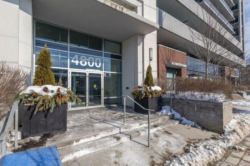 Photo 3 of Unit 313, 4800 Highway 7 Road, Vaughan, East Woodbridge — HOMEH