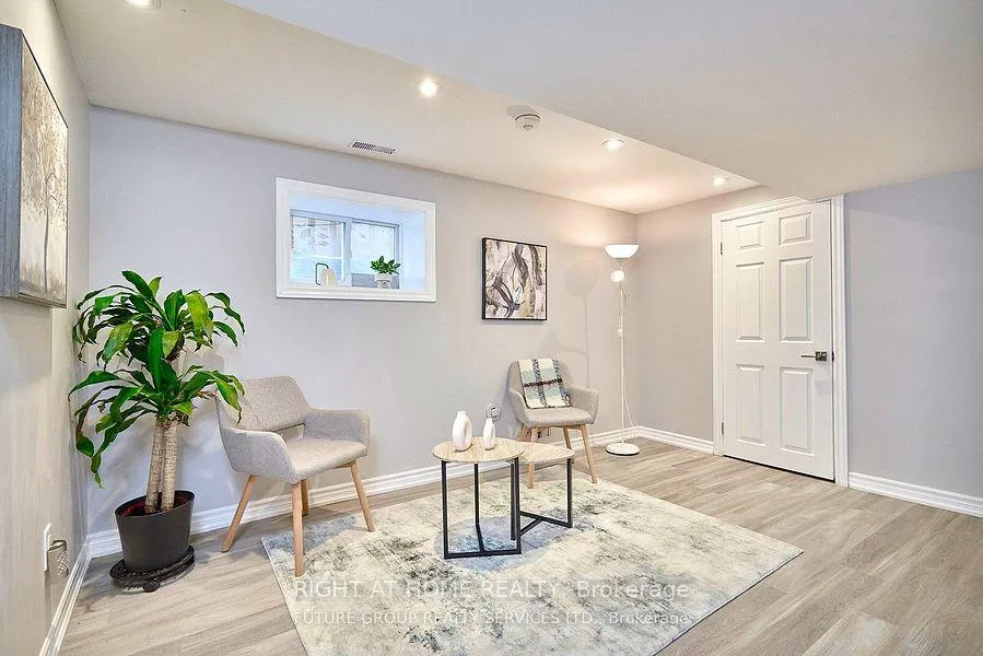 Photo 8 of Unit Lower level, 156 Peel Street, Barrie, Wellington — HOMEH