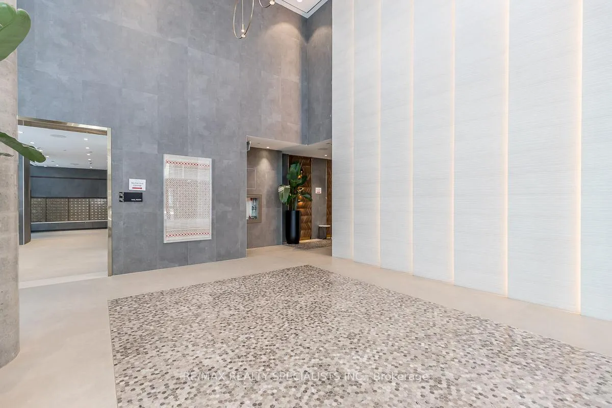 Photo 6 of Unit PH-09, 7890 Jane Street, Vaughan, Vaughan Corporate Centre — HOMEH