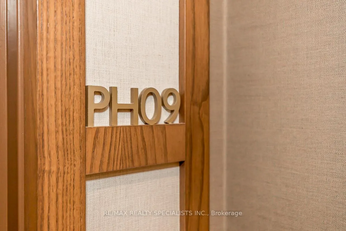 Photo 8 of Unit PH-09, 7890 Jane Street, Vaughan, Vaughan Corporate Centre — HOMEH