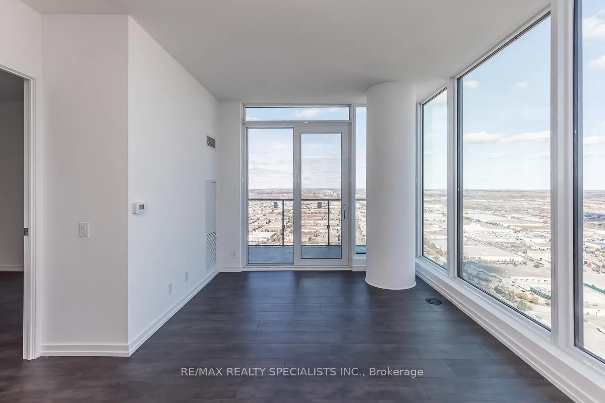 Photo 16 of Unit PH-09, 7890 Jane Street, Vaughan, Vaughan Corporate Centre — HOMEH