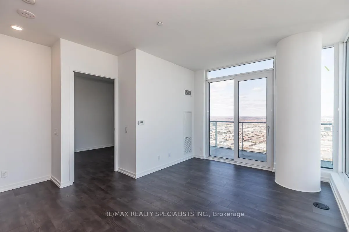 Photo 17 of Unit PH-09, 7890 Jane Street, Vaughan, Vaughan Corporate Centre — HOMEH