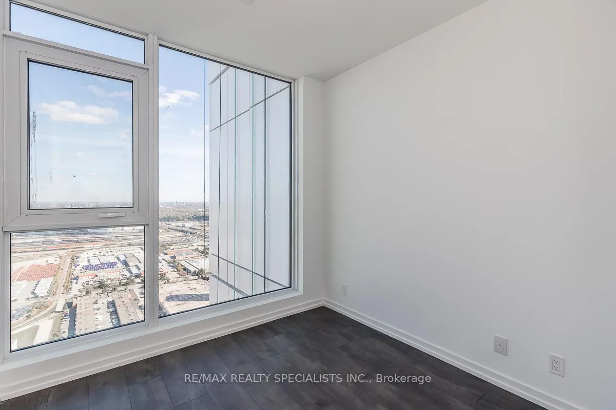 Photo 18 of Unit PH-09, 7890 Jane Street, Vaughan, Vaughan Corporate Centre — HOMEH