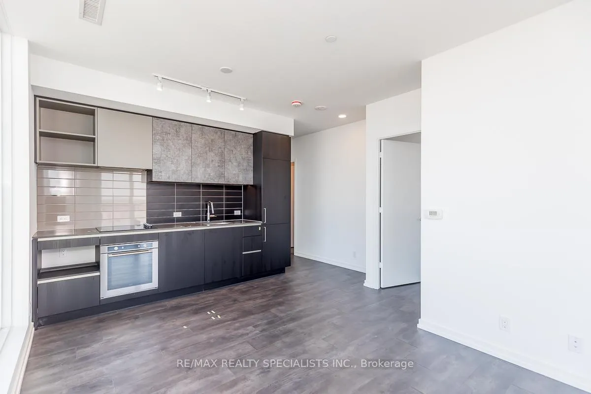 Photo 19 of Unit PH-09, 7890 Jane Street, Vaughan, Vaughan Corporate Centre — HOMEH