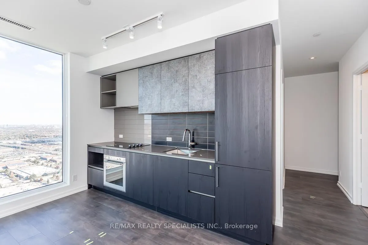 Photo 23 of Unit PH-09, 7890 Jane Street, Vaughan, Vaughan Corporate Centre — HOMEH