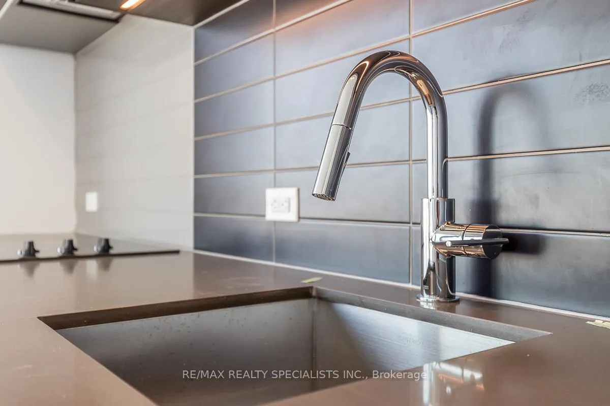 Photo 24 of Unit PH-09, 7890 Jane Street, Vaughan, Vaughan Corporate Centre — HOMEH
