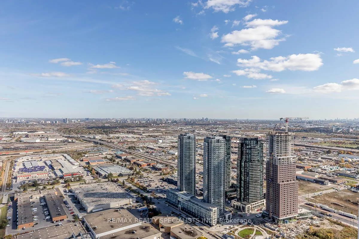 Photo 39 of Unit PH-09, 7890 Jane Street, Vaughan, Vaughan Corporate Centre — HOMEH