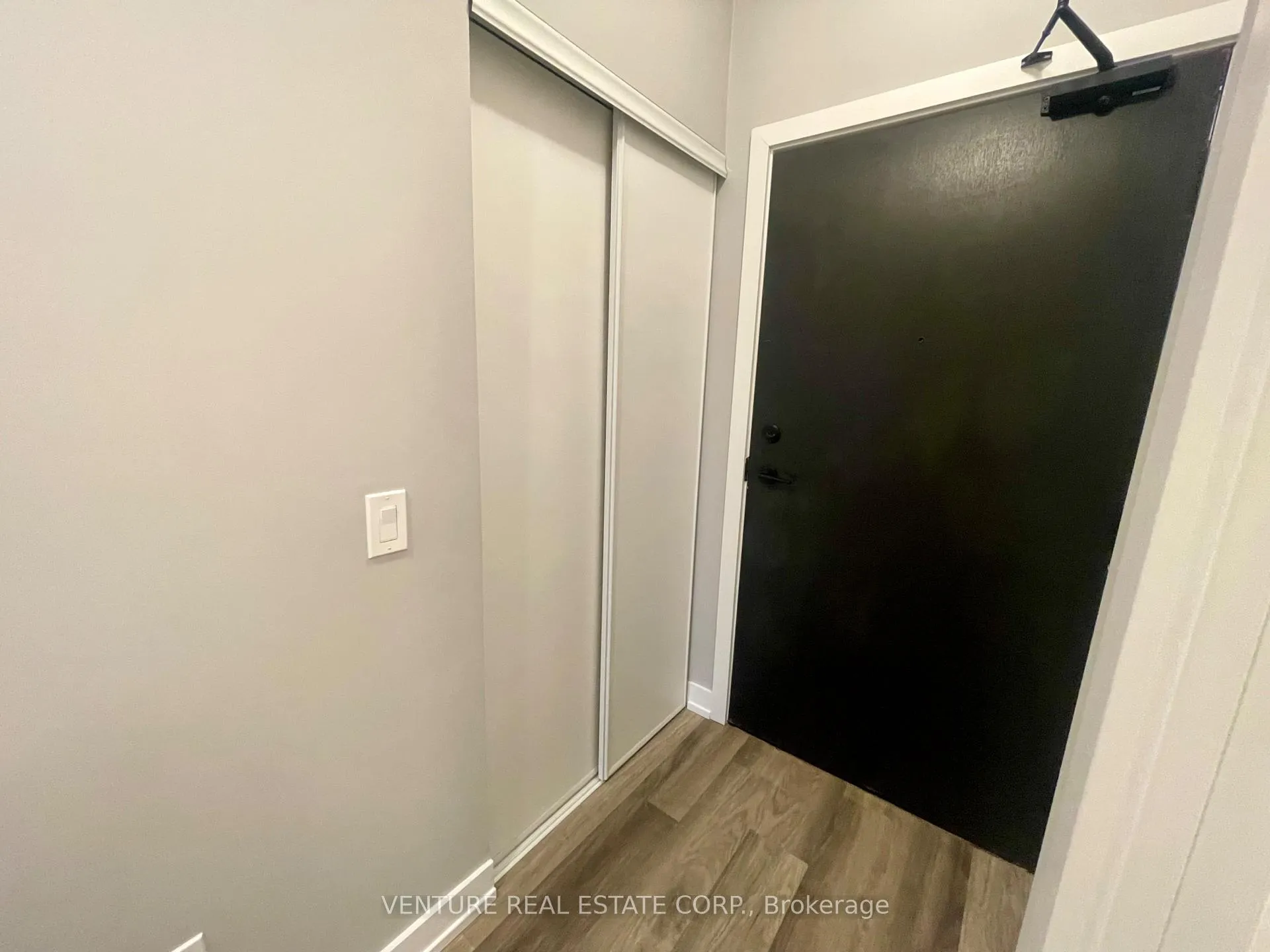 Photo 4 of Unit 402, 1480 Bayly Street, Pickering, Bay Ridges — HOMEH