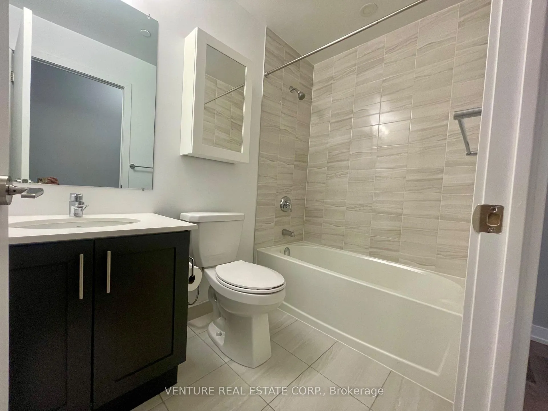 Photo 10 of Unit 402, 1480 Bayly Street, Pickering, Bay Ridges — HOMEH