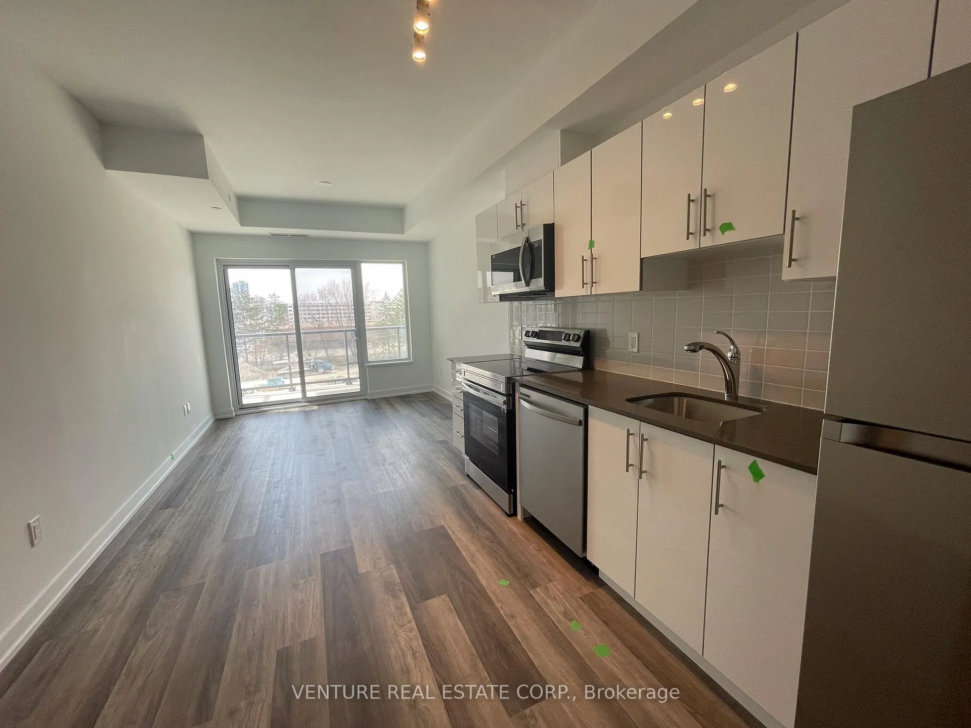Photo 18 of Unit 402, 1480 Bayly Street, Pickering, Bay Ridges — HOMEH