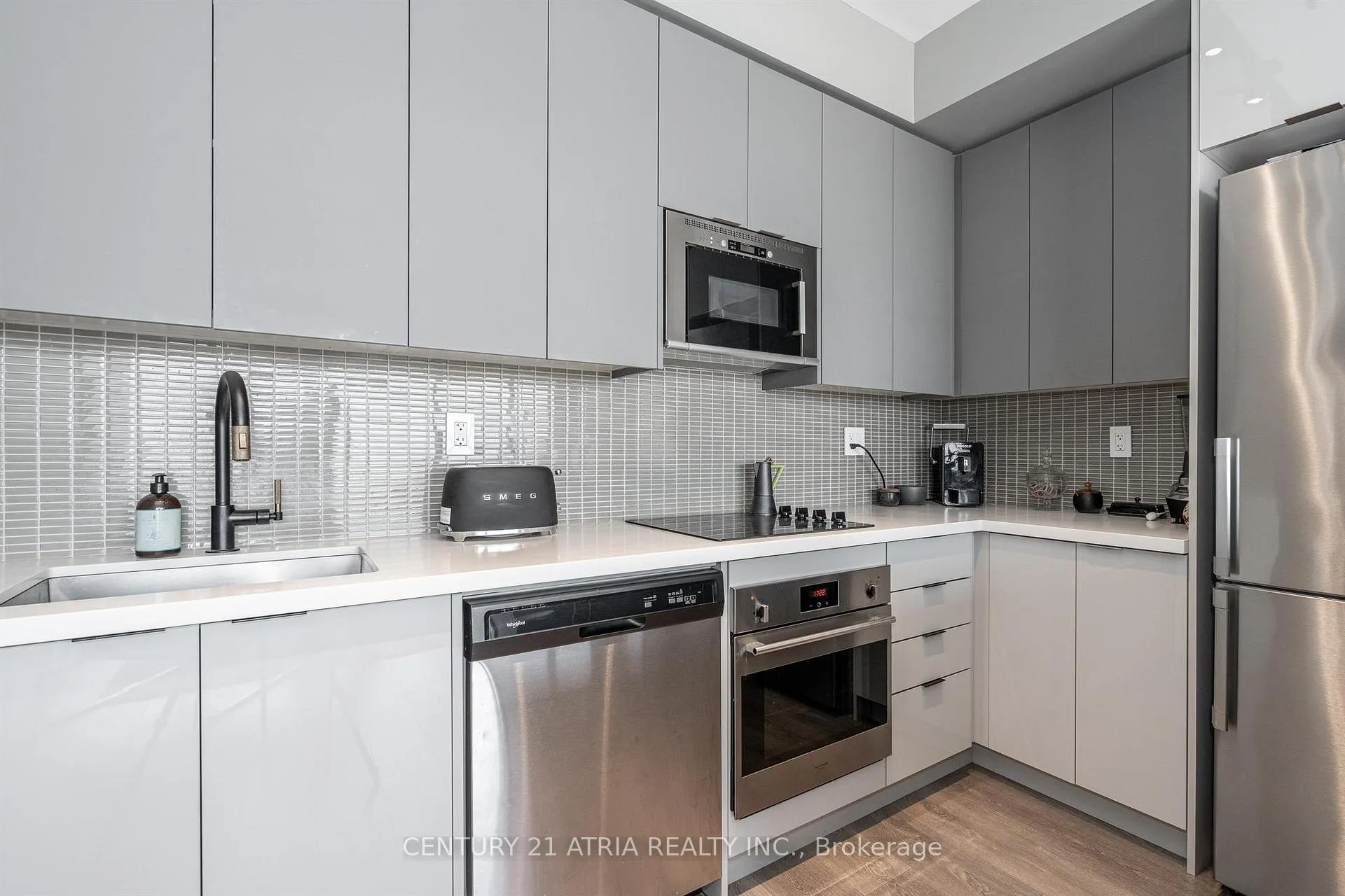Photo 2 of Unit 1307, 2916 Highway 7, Vaughan, Concord — HOMEH