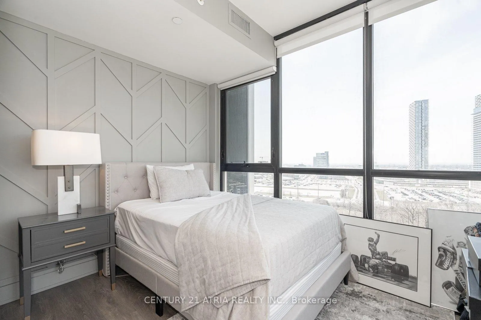 Photo 12 of Unit 1307, 2916 Highway 7, Vaughan, Concord — HOMEH