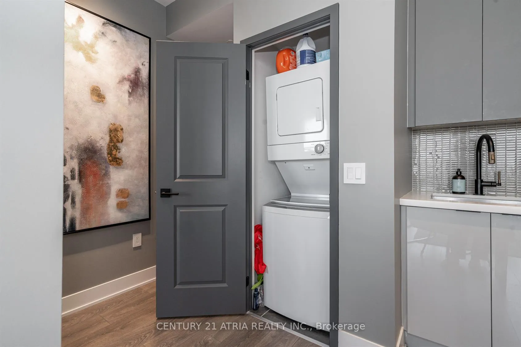Photo 14 of Unit 1307, 2916 Highway 7, Vaughan, Concord — HOMEH