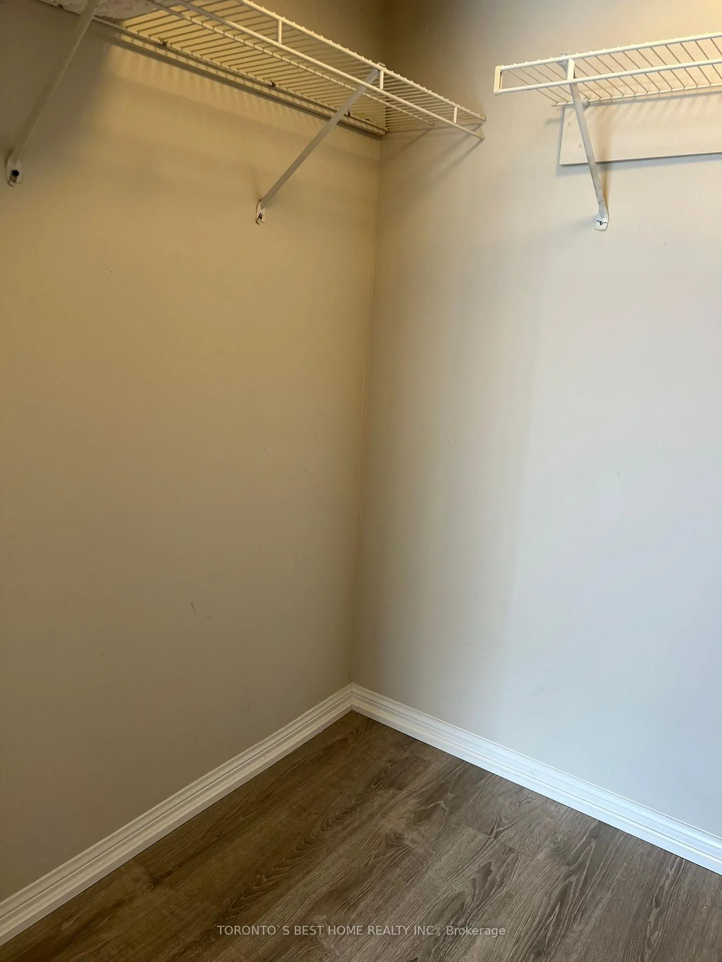 Photo 9 of Unit 407, 65 Ellen Street, Barrie, City Centre — HOMEH