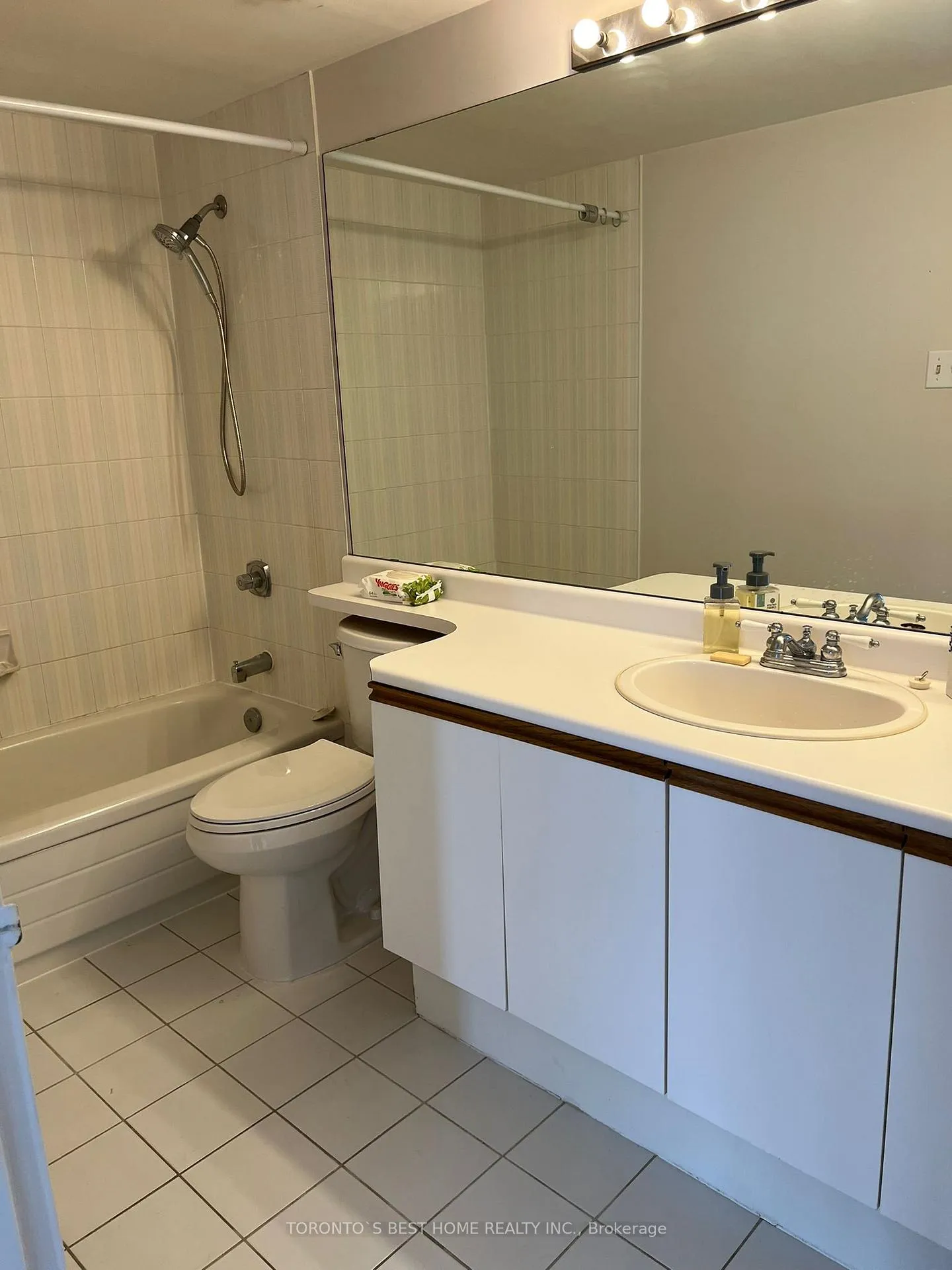 Photo 10 of Unit 407, 65 Ellen Street, Barrie, City Centre — HOMEH