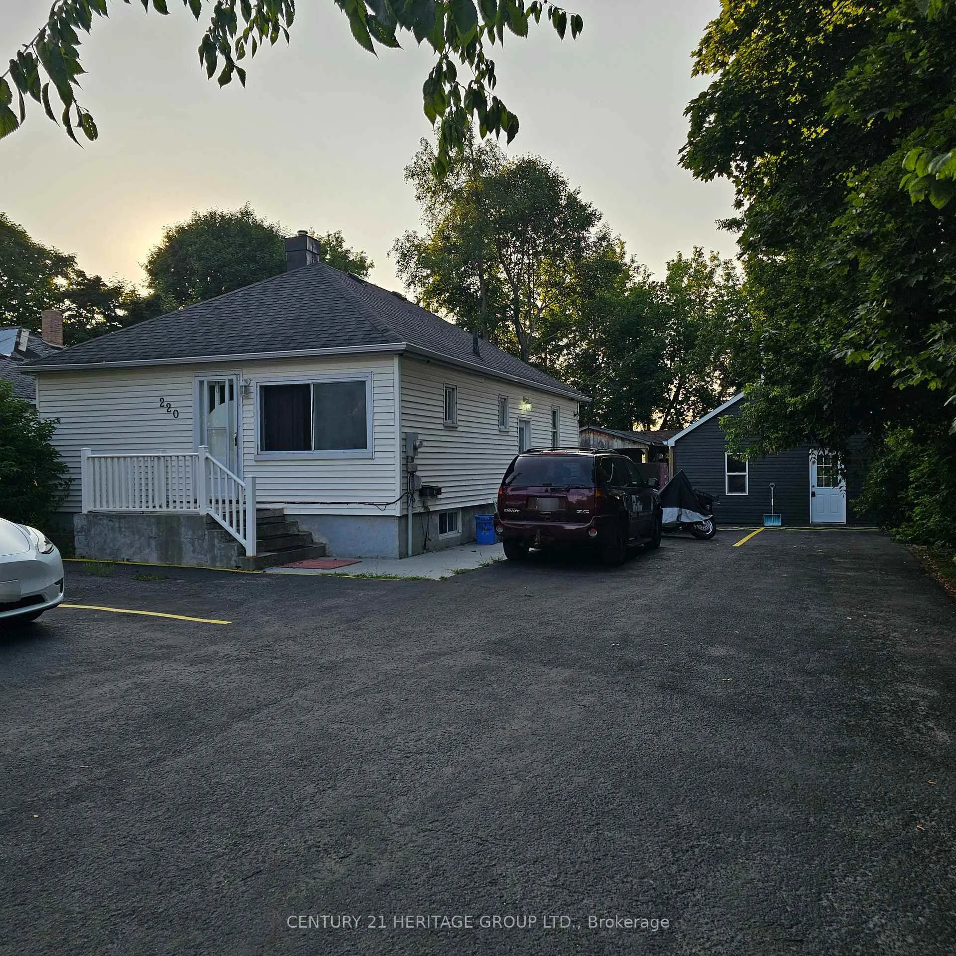 Photo 1 of Unit 1, 220 Tiffin Street, Barrie, 400 North — HOMEH