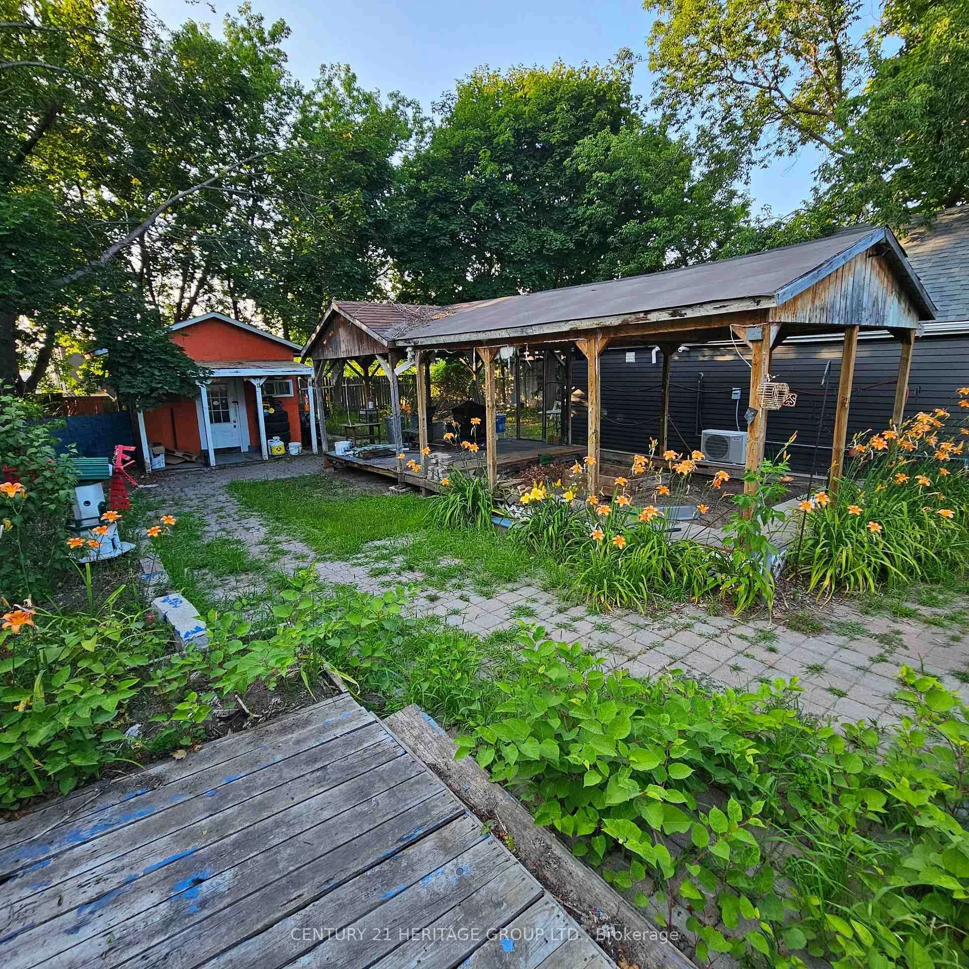 Photo 7 of Unit 1, 220 Tiffin Street, Barrie, 400 North — HOMEH