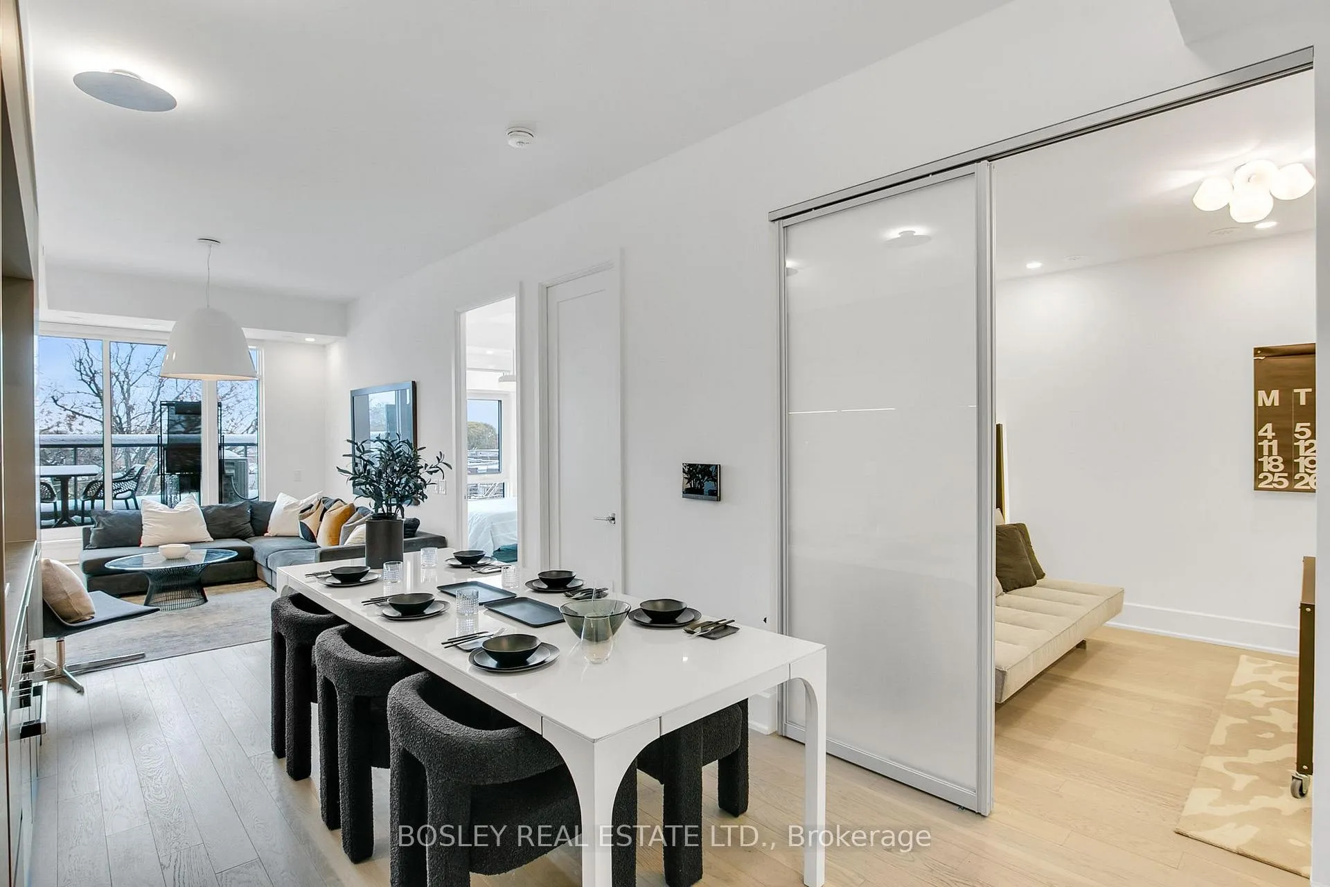 Photo 4 of Unit 504, 800 Broadview Avenue, Toronto, Playter Estates-Danforth — HOMEH