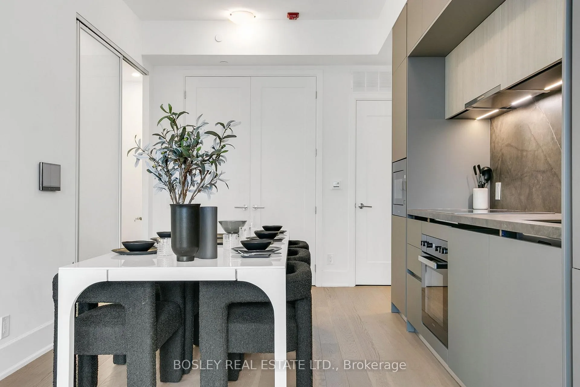 Photo 13 of Unit 504, 800 Broadview Avenue, Toronto, Playter Estates-Danforth — HOMEH