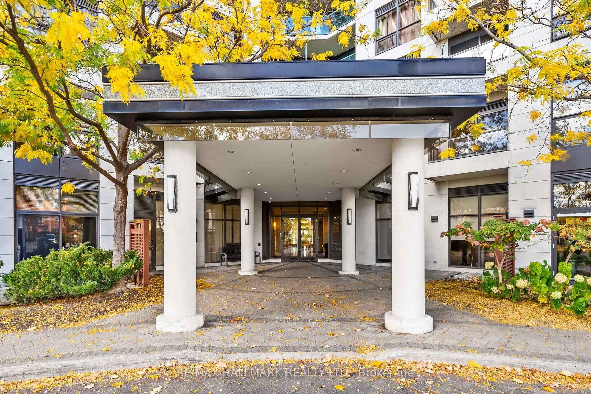 Front of Unit 308, 18 Harding Boulevard