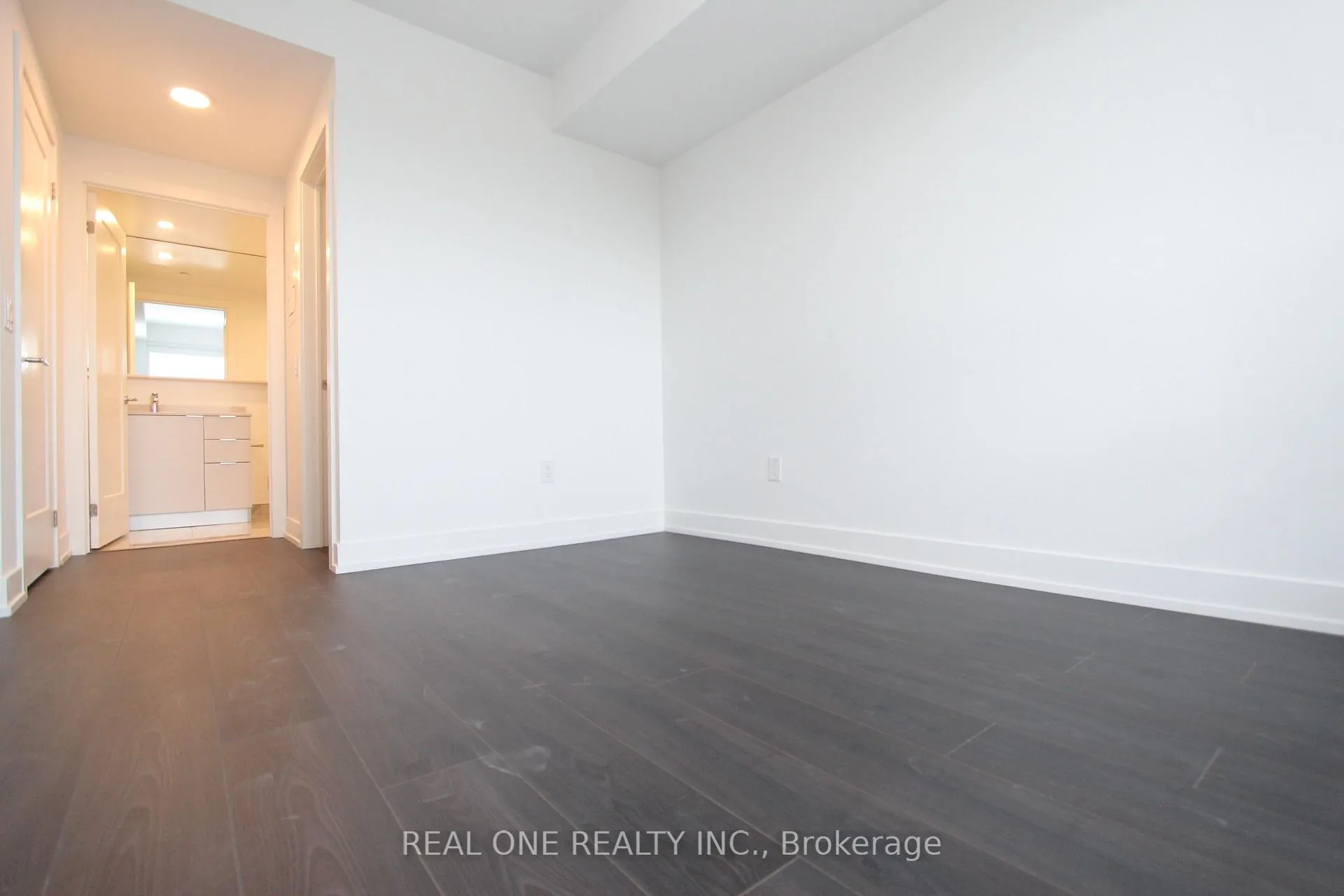Photo 5 of Unit 520, 9 Clegg Road, Markham, Unionville — HOMEH