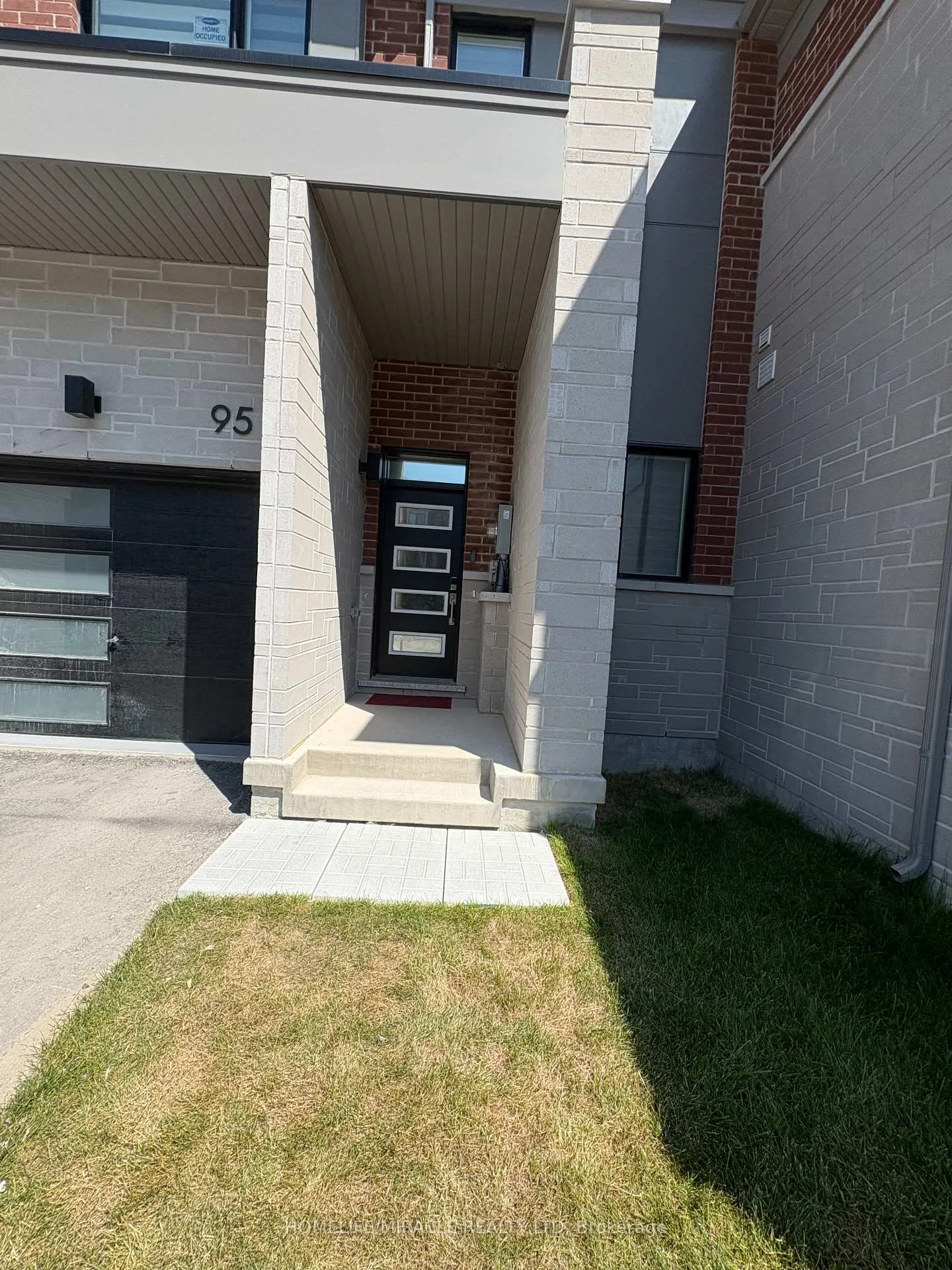 Photo 3 of 95 Ennerdale Street, Barrie, Rural Barrie Southwest — HOMEH