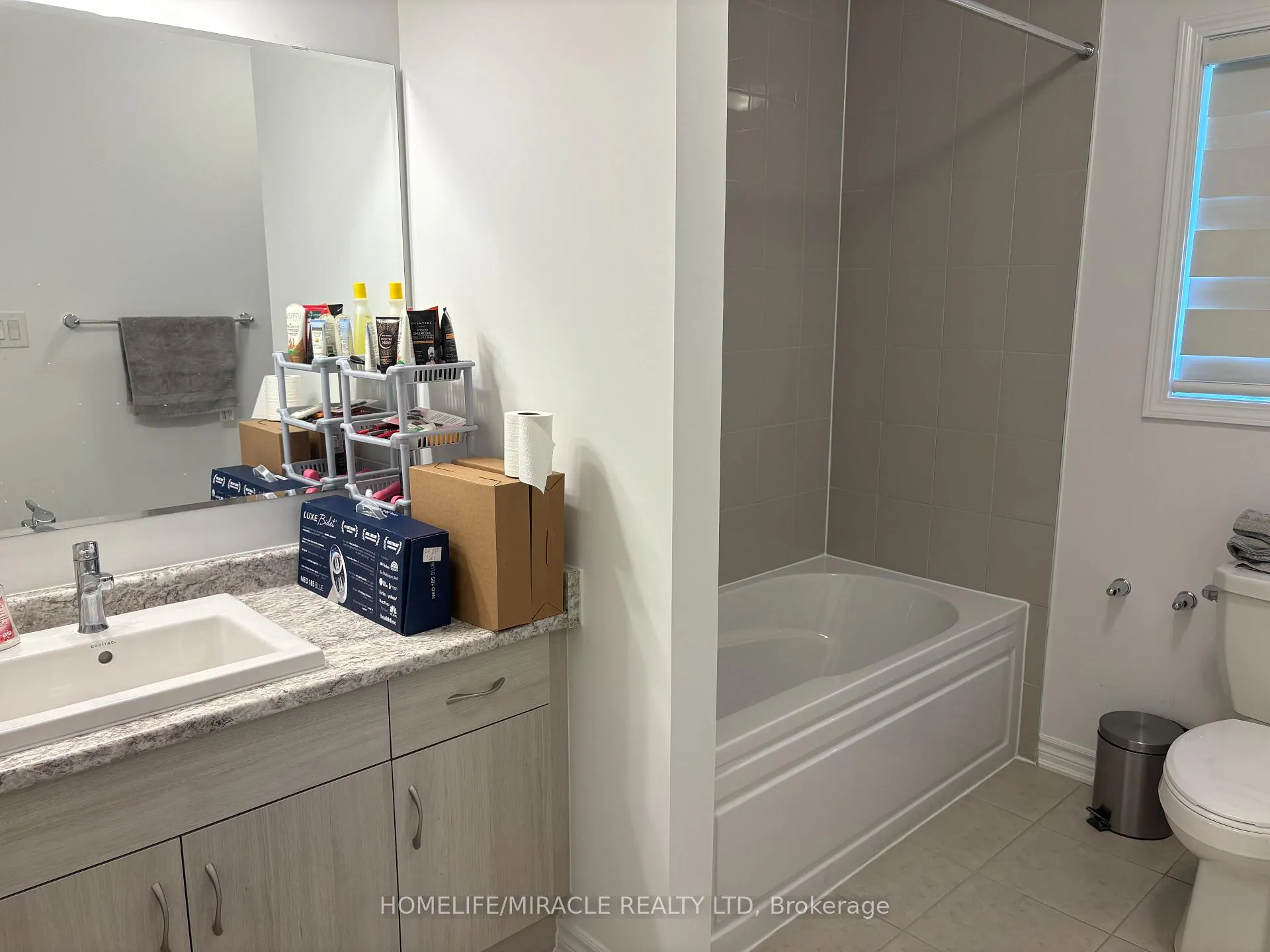 Photo 24 of 95 Ennerdale Street, Barrie, Rural Barrie Southwest — HOMEH