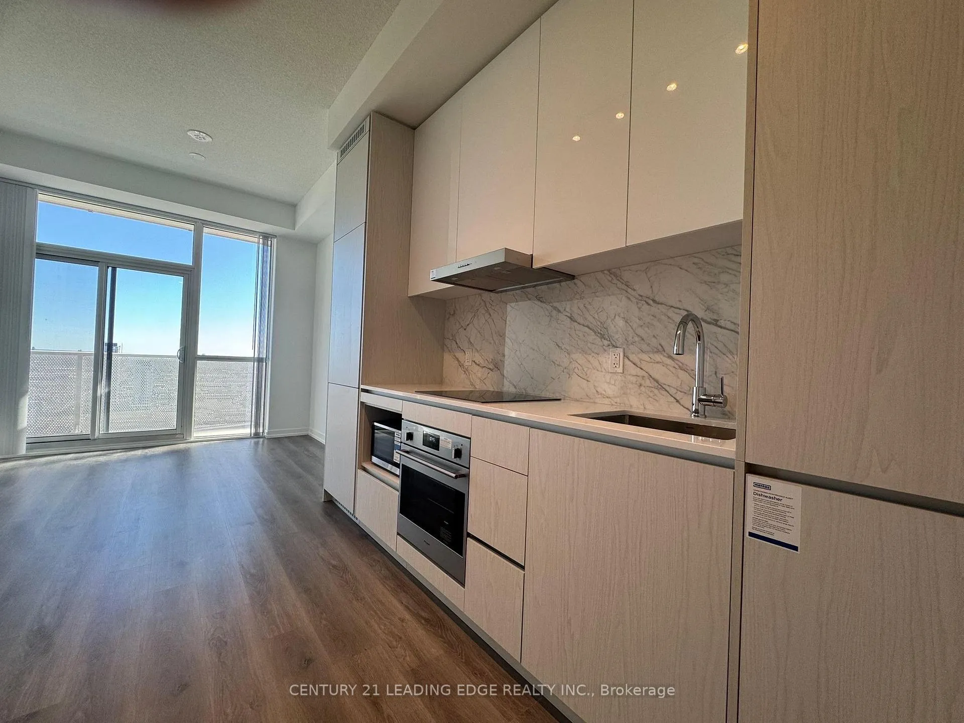 Photo 1 of Unit 2303, 8 Interchange Way, Vaughan, Vaughan Corporate Centre — HOMEH