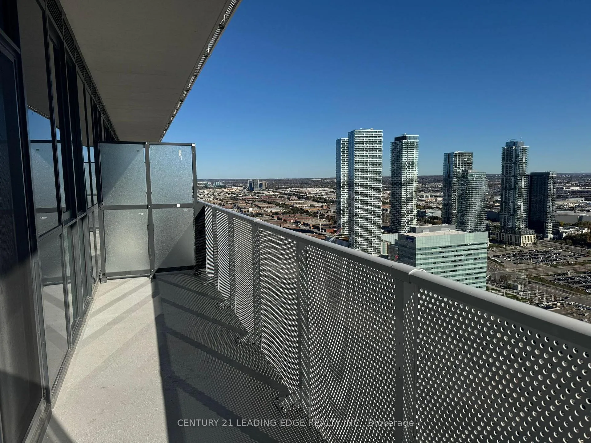 Photo 9 of Unit 2303, 8 Interchange Way, Vaughan, Vaughan Corporate Centre — HOMEH