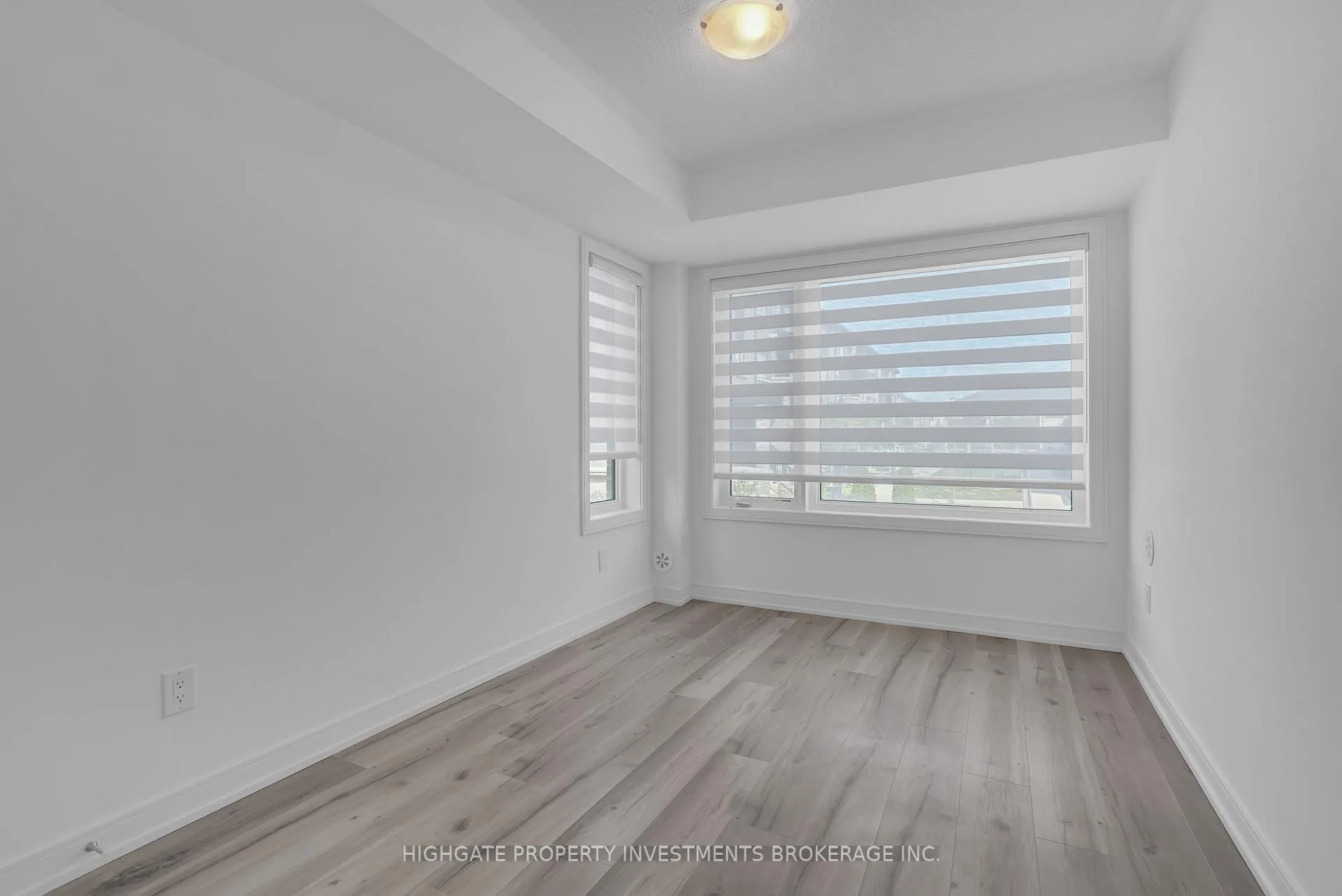 Photo 14 of 107 Appletree Lane, Barrie, Innis-Shore — HOMEH