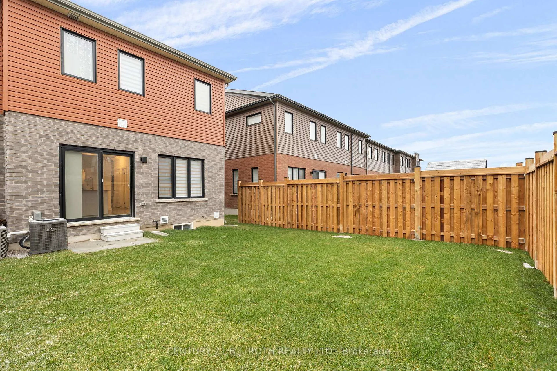 Photo 22 of 148 Gateland Drive, Barrie, Painswick South — HOMEH