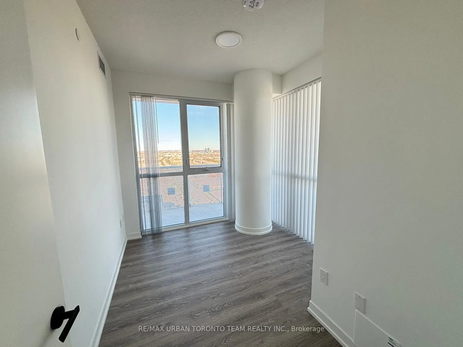 Photo 6 of Unit 2306, 8 Interchange Way, Vaughan, Vaughan Corporate Centre — HOMEH