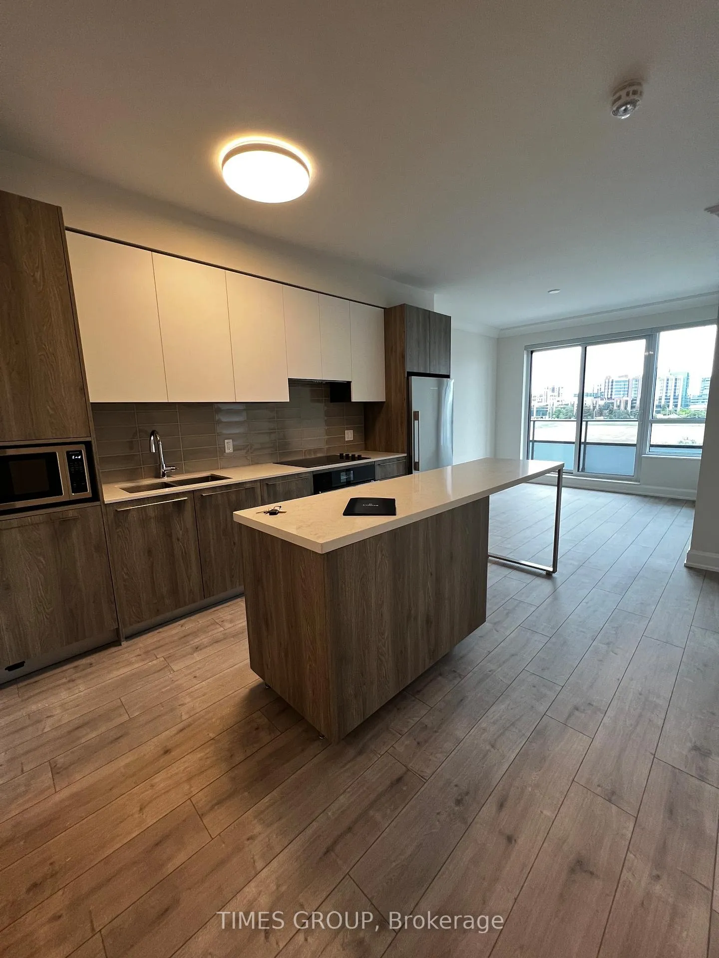 Photo 1 of Unit 606, 38 Water Walk Drive, Markham, Unionville — HOMEH