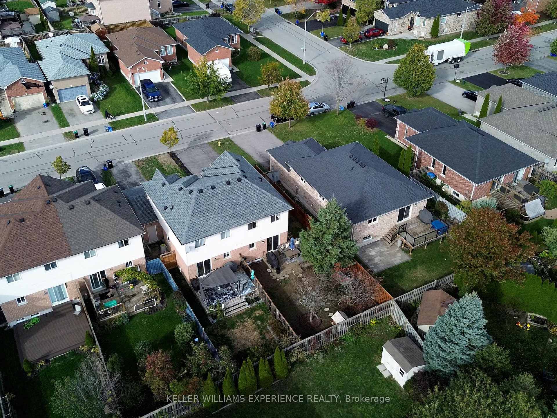 Photo 4 of 31 Gross Drive, Barrie, Edgehill Drive — HOMEH