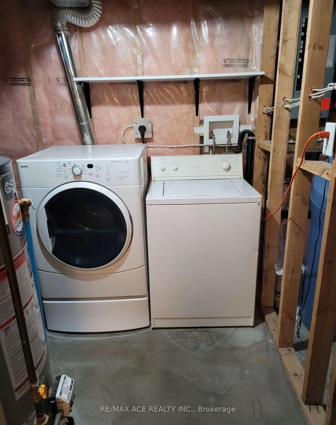 Photo 8 of Unit Bsmt, 182 Madelaine Drive, Barrie, Painswick South — HOMEH