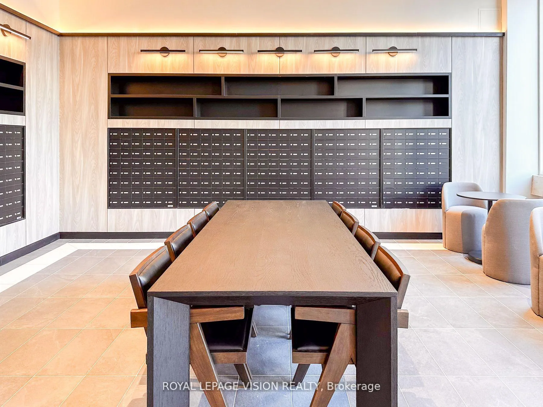Photo 10 of Unit 627, 1 Jarvis Street, Hamilton, Beasley — HOMEH
