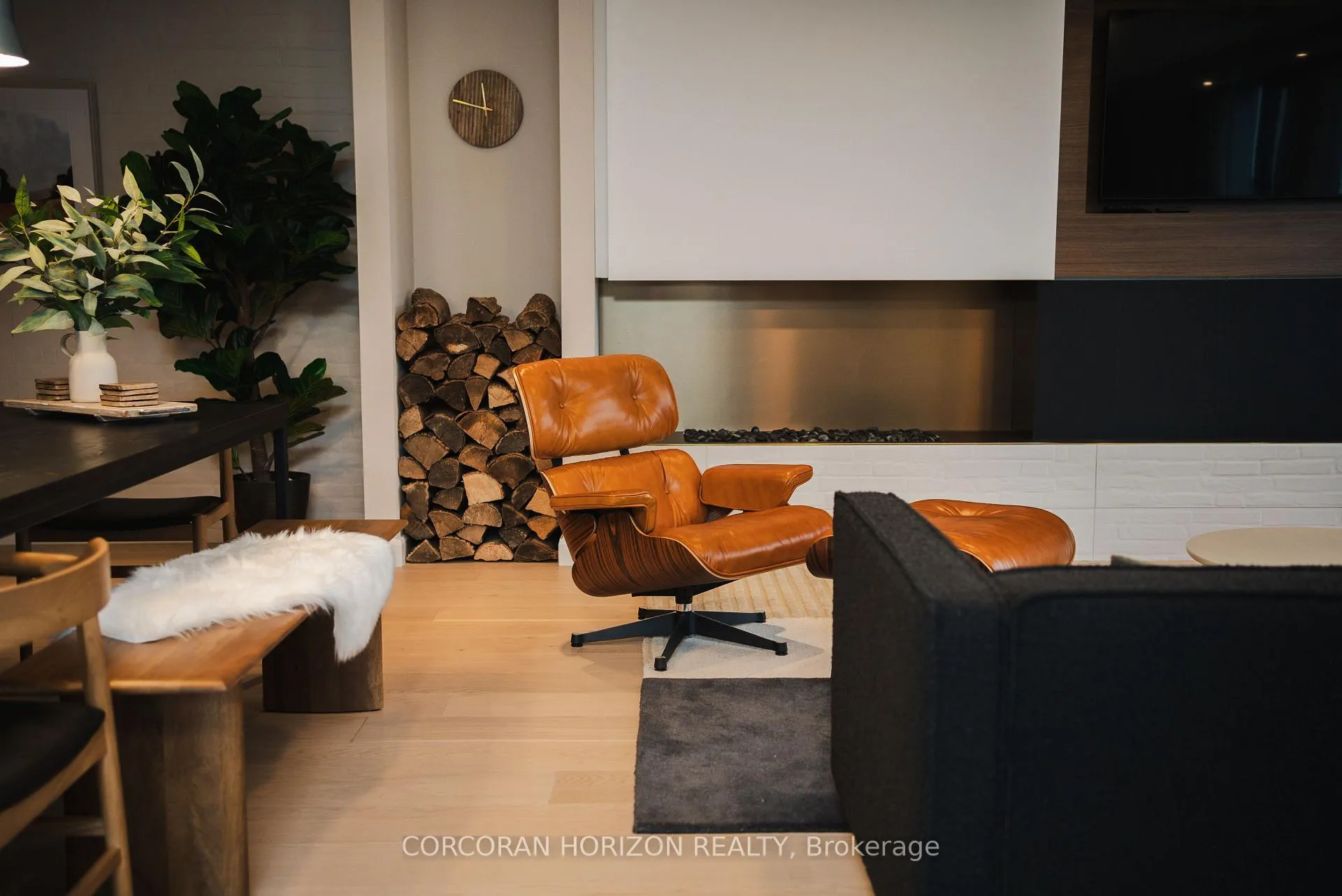 Photo 11 of Unit 1812, 741 King Street, Kitchener — HOMEH