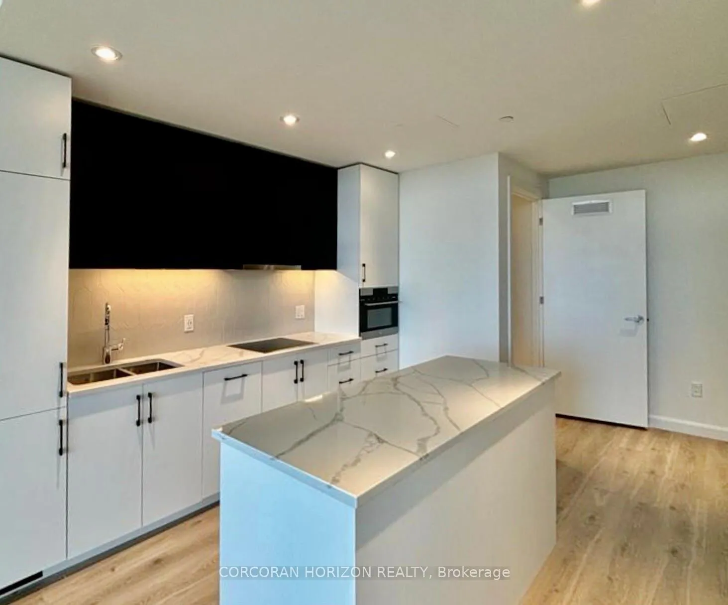 Photo 13 of Unit 1812, 741 King Street, Kitchener — HOMEH
