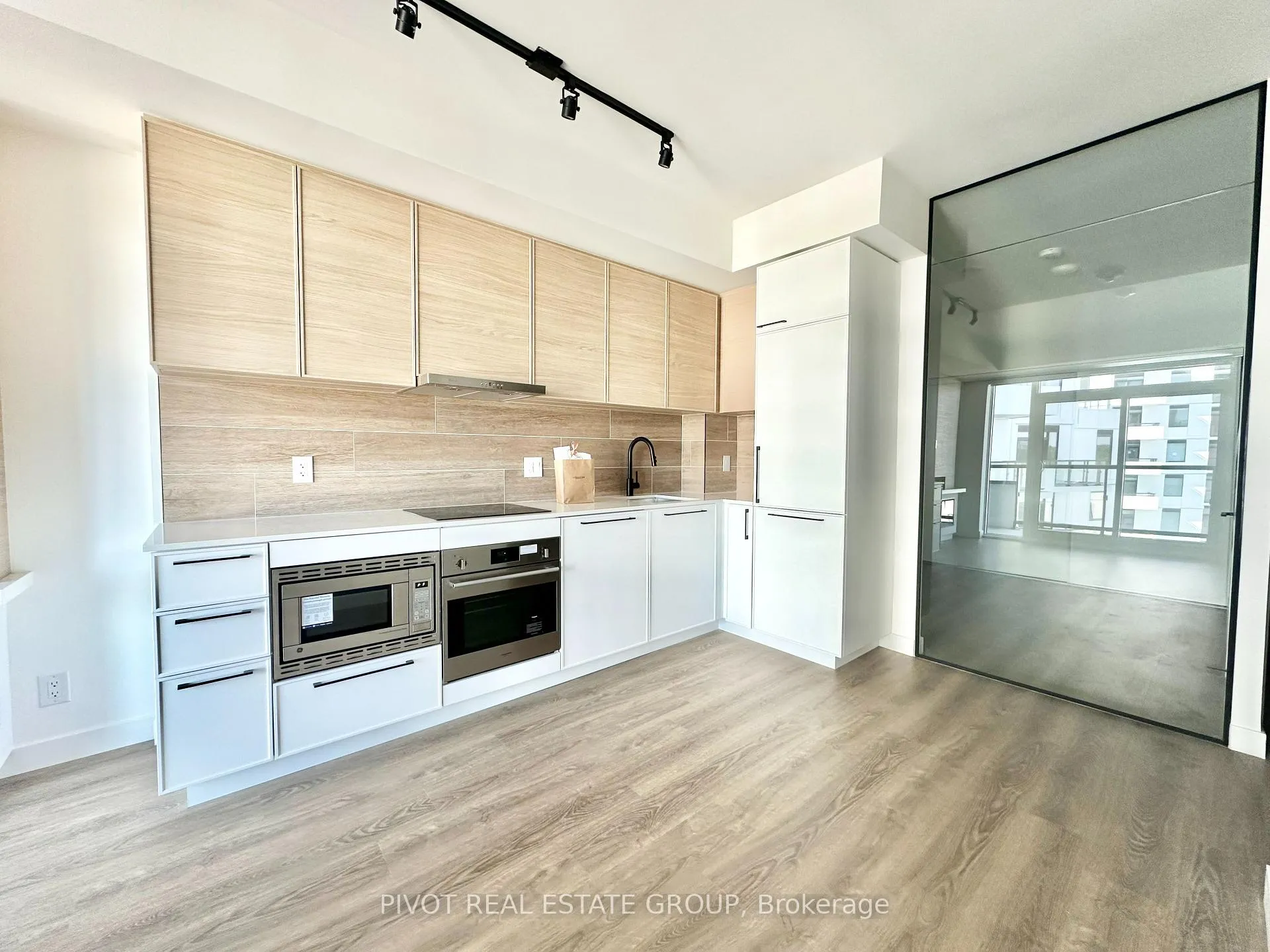 Photo 2 of Unit 1021, 1050 Eastern Avenue, Toronto, The Beaches — HOMEH