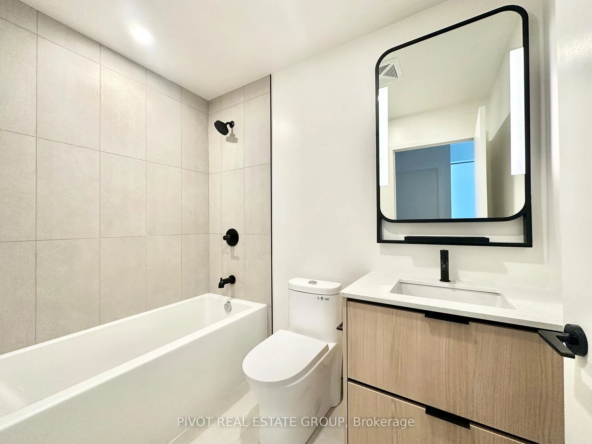 Photo 7 of Unit 1021, 1050 Eastern Avenue, Toronto, The Beaches — HOMEH